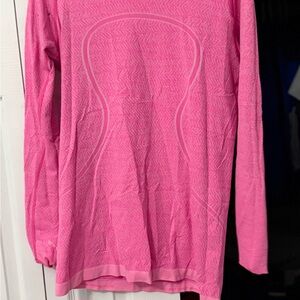 Swiftly Tech Long-Sleeve Shirt